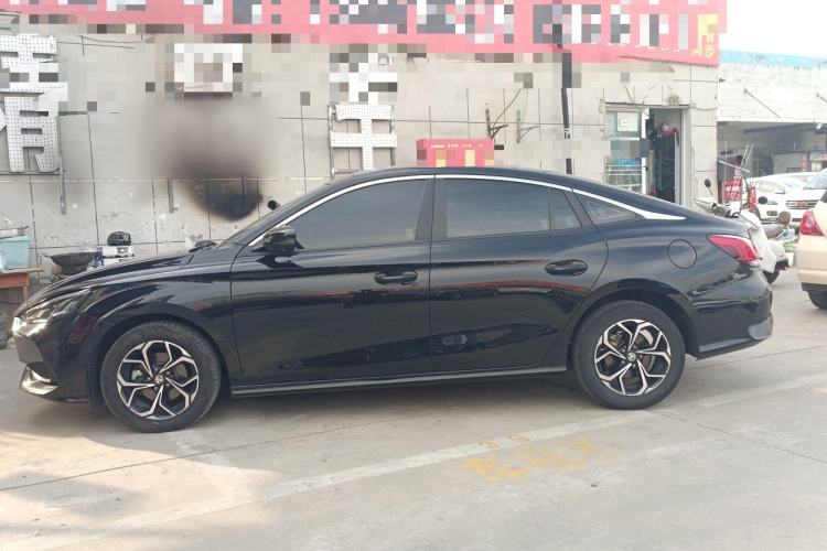 Used MG 5 2022 180 DVVT CVT Youth Luxury Edition
