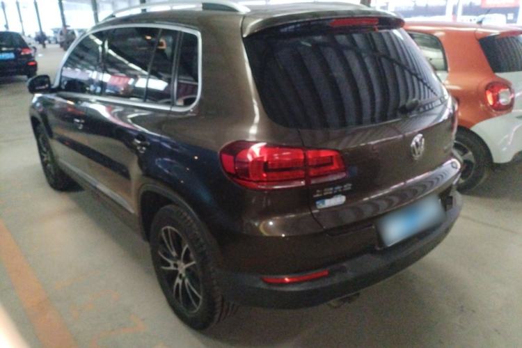 Used Volkswagen Tiguan L 2015 2.0 TSI Automatic All-Wheel Drive Luxury Edition
