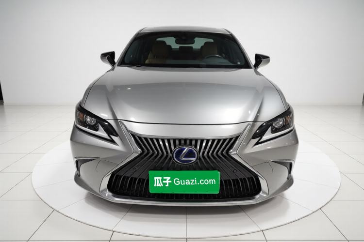 Used Lexus ES 2018 300h Premier Edition China VI Standard

