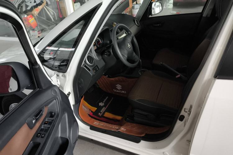 Used Suzuki SX4 2013 1.6L Automatic CoolRide Model
