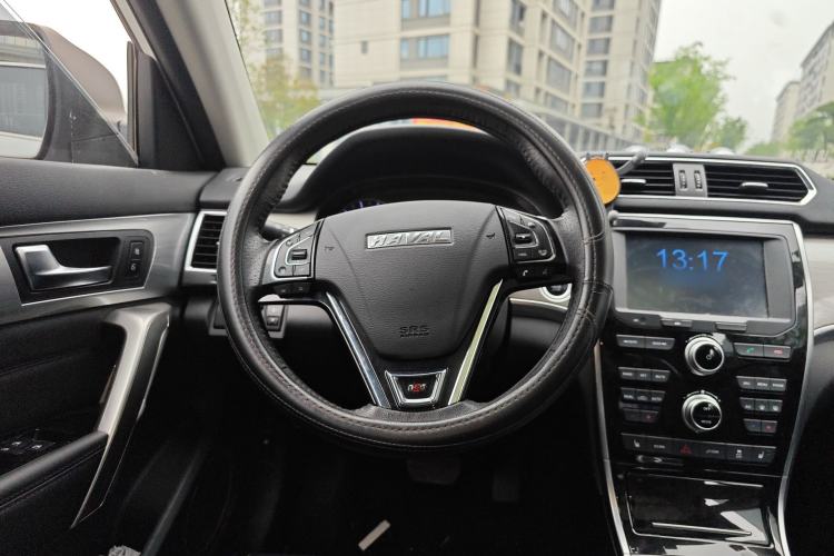 Used Haval H2 2018 Red-Label 1.5T Dual-Clutch Two-Wheel-Drive Luxury Model Steering Wheel