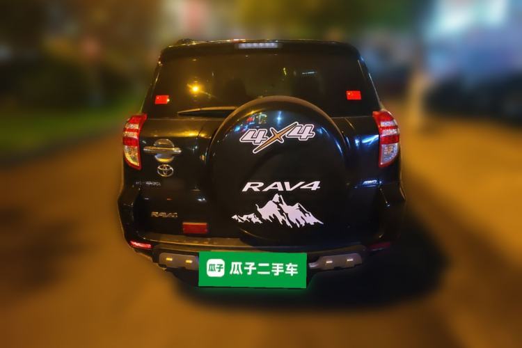 Used Toyota RAV4 2012 Luxurious Edition 2.0L Automatic All-Wheel Drive
