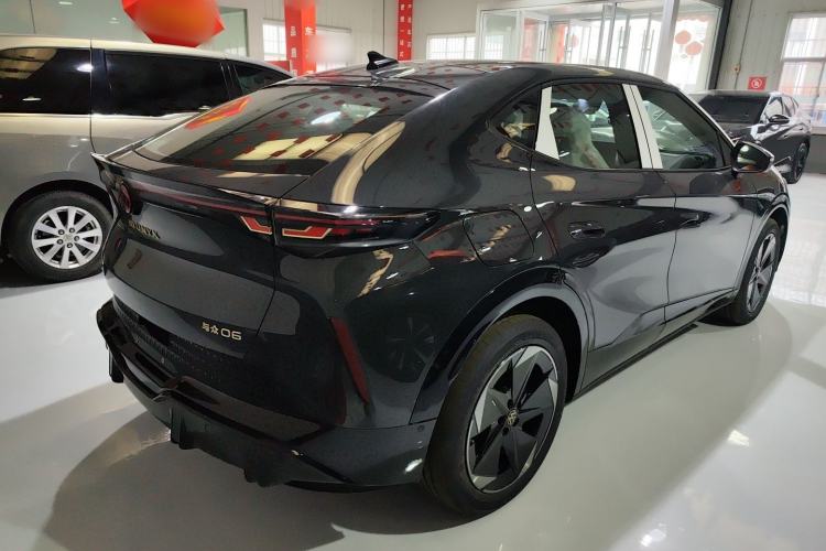 Used Volkswagen ID.UNYX 2025 Pure Model