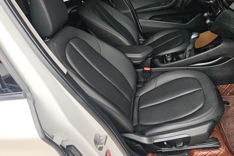 Used BMW X1 2016 sDrive18Li Premium Edition Right Front Seat