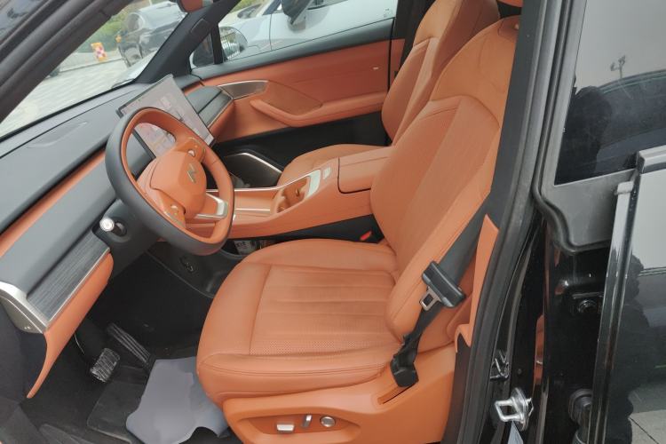 Used ONVO L60 2024 60 kWh Rear-Drive Version