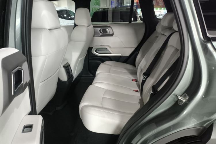 Used Formula Leopard Titanium 3 2025 501KM All-Wheel Drive Intelligent Driving Ultra Version
