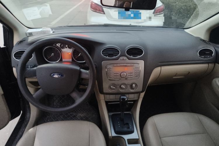 Used Ford Focus 2011 Sedan 1.8L Automatic Fashion Edition
