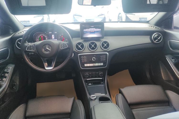 Used Mercedes-Benz CLA 2018 CLA 200 Sport Edition Center Console