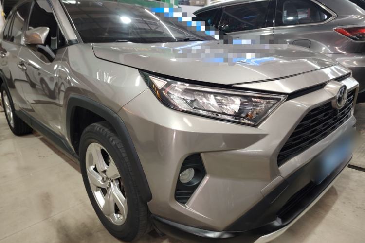Used Toyota RAV4 2020 2.0L CVT Two-Wheel Drive Fashion Edition
