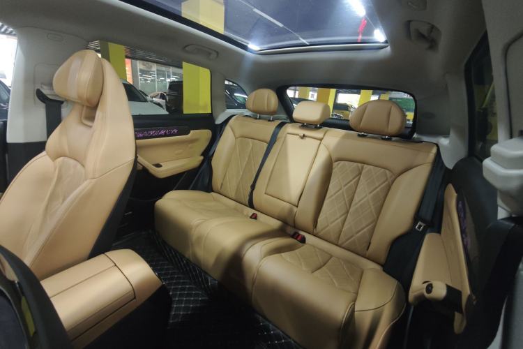 Used Formula Leopard Leopard 5 2023 Navigator Edition
