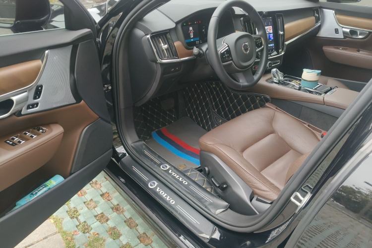 Used Volvo S90 New Energy 2023 T8 Plug-in Hybrid All-Wheel Drive Long-Range Zhiyi Luxury Edition Driver Seat