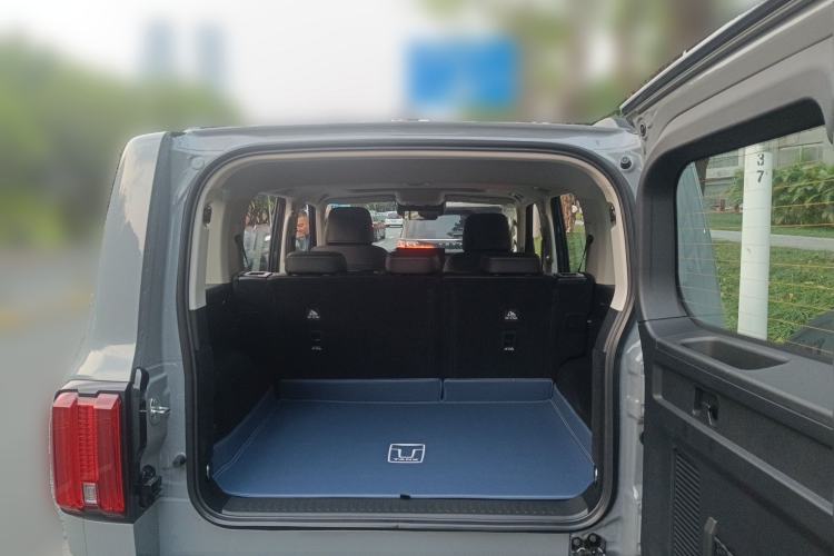 Used Tank 300 2025 2.0T Challenger Trunk