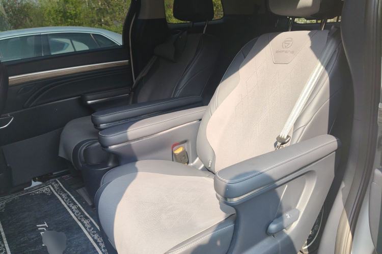 Used GAC Trumpchi M8 2024 Lingxiu Series 390T Deluxe Edition Left Rear Seat