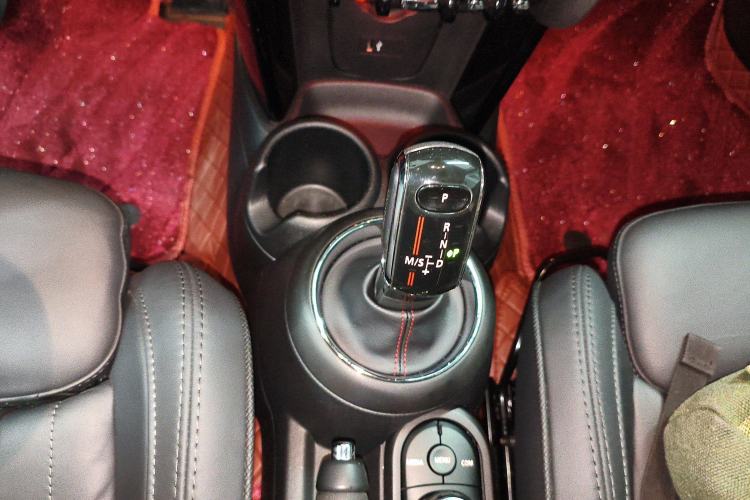 Used MINI MINI 2019 2.0T COOPER S Artist