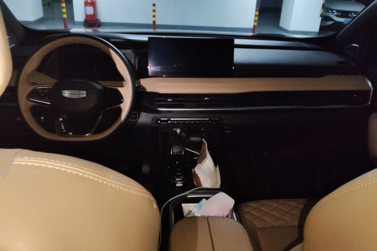 Used Geely Auto Haoyue L 2023 2.0T DCT Flagship Version