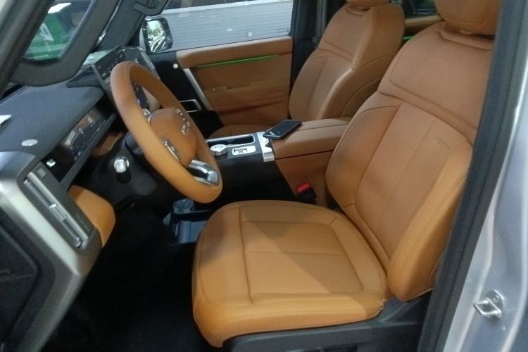 Used iCAR V27 2026 Model 200KM Four-Wheel Drive Falcon 500