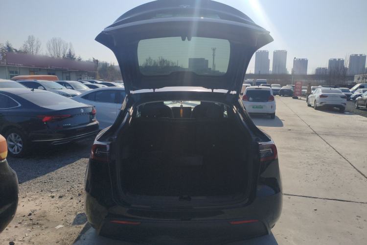 Used Tesla Model Y 2023 Rear-Wheel-Drive Version