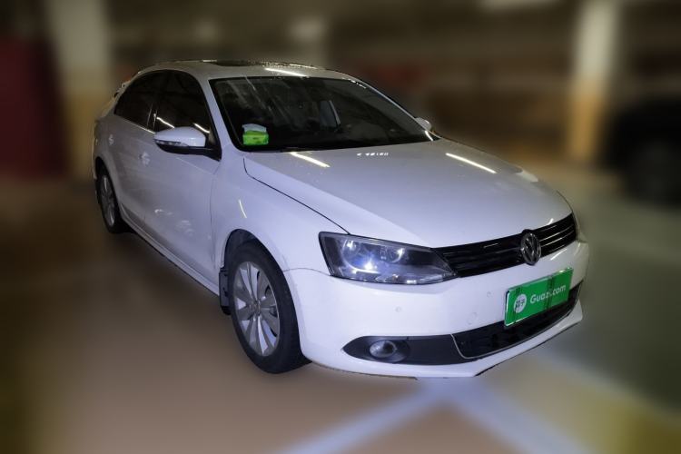 Used Volkswagen Sagitar 2014 Revised Version 1.4TSI Automatic Luxury Edition
