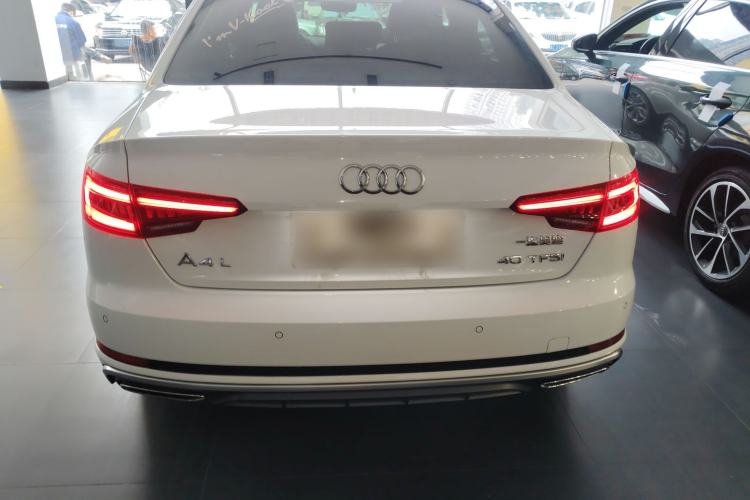 Used Audi A4L 2019 40 TFSI Fashion Edition China VI Emission Standard