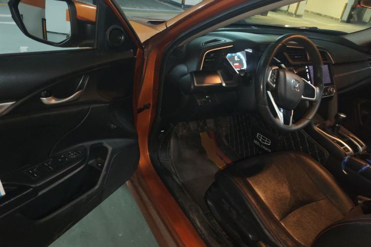 Used Honda Civic 2016 220TURBO Manual Luxury Edition