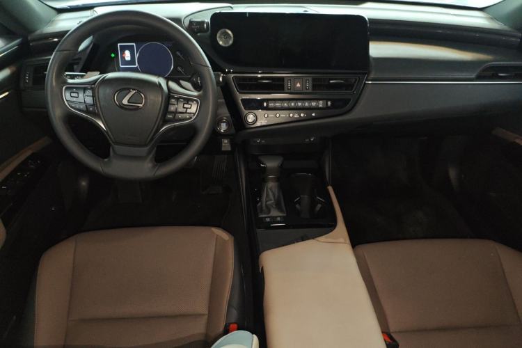 Used Lexus ES 2023 200 Excellence Edition Center Console