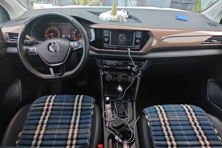 Used Volkswagen Tharu 2020 280TSI Two-Wheel Drive Comfort Edition China VI Standard Center Console