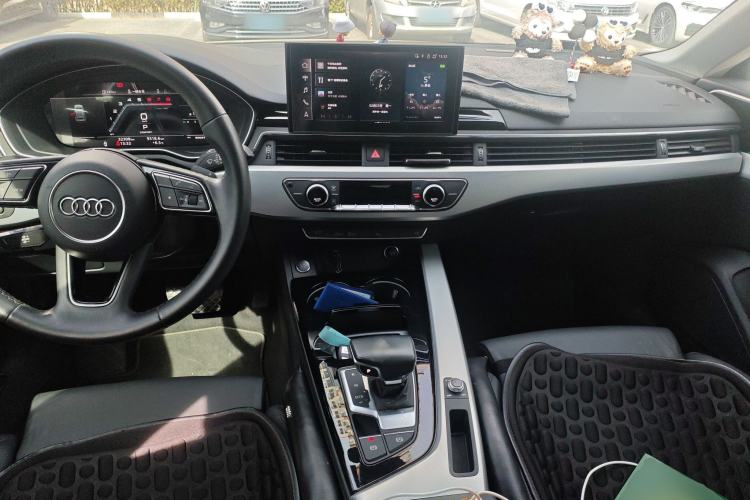 Used Audi A5 2023 Sportback 40 TFSI Fashionable and Dynamic Model Center Console