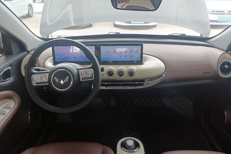 Used Wuling Bingo 2023 410 km Lingxi Deluxe Edition
