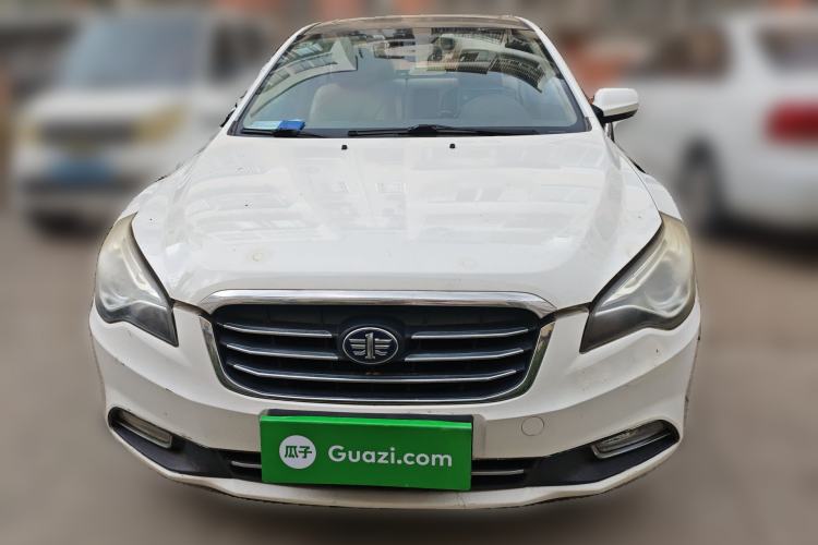 Used Bestune B50 2013 1.6L manual luxury version Front