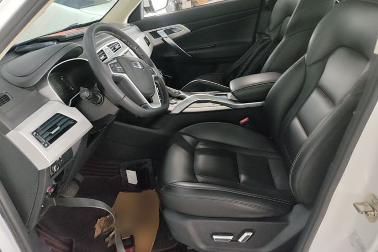 Used Geely Auto Emgrand X7 Sport 2018 1.8TD Automatic Two-Wheel Drive Smart Connect 4G Internet Edition Left Front Seat