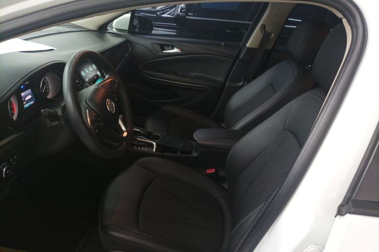 Used Buick Verano 2019 Sedan 20T Dual-Clutch Leading Model Left Front Seat