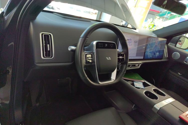 Used Li Auto L6 2024 Pro Model Center Console