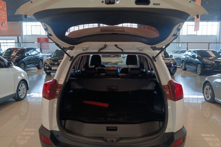 Used Toyota RAV4 2013 2.0L CVT Two-Wheel Drive Urban Edition Trunk