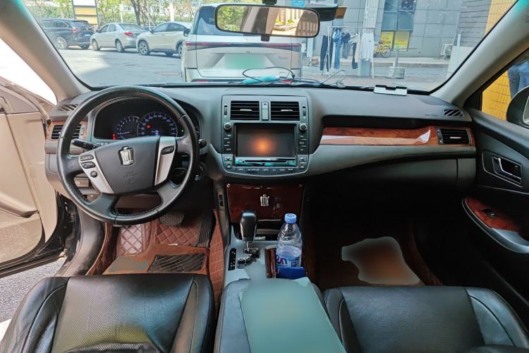 Used Toyota Crown 2012 2.5L Royal Leather Edition
