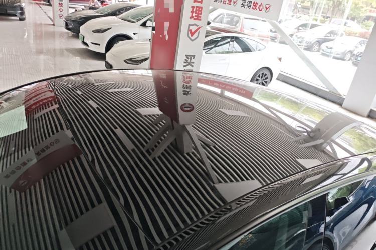 Used Tesla Model Y 2022 Long-Range All-Wheel-Drive Version