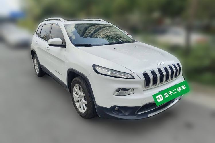 Used Jeep Cherokee 2017 2.0L Superior Edition