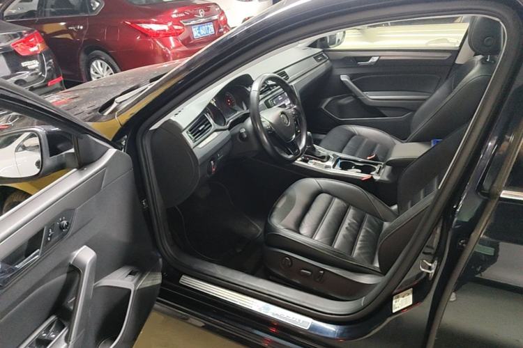 Used Volkswagen Passat 2017 330TSI DSG Luxury Edition