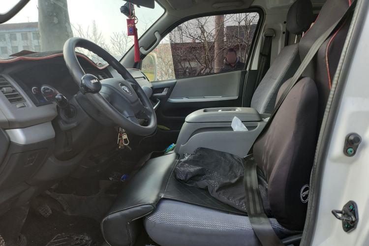 Used Foton Scenic G7 2020 2.4L Commercial Version Long Wheelbase High-Roof 5-Seater Van China VI Emission Standard 4K22D4M
