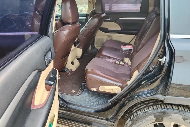 Used Toyota Highlander 2015 2.0T Two-Wheel Drive Elite Edition 7 Seats
