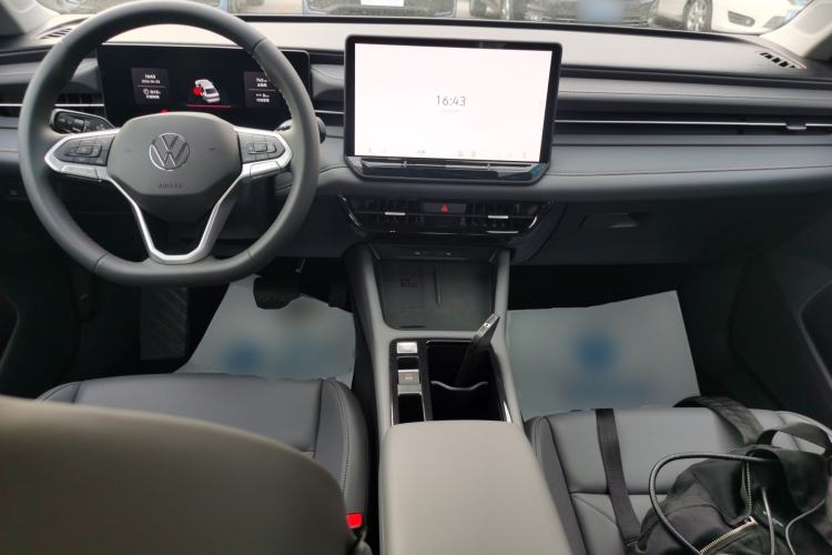 Used Volkswagen Lavida 2026 Pro 300TSI Starry Zhi Yi Edition Center Console