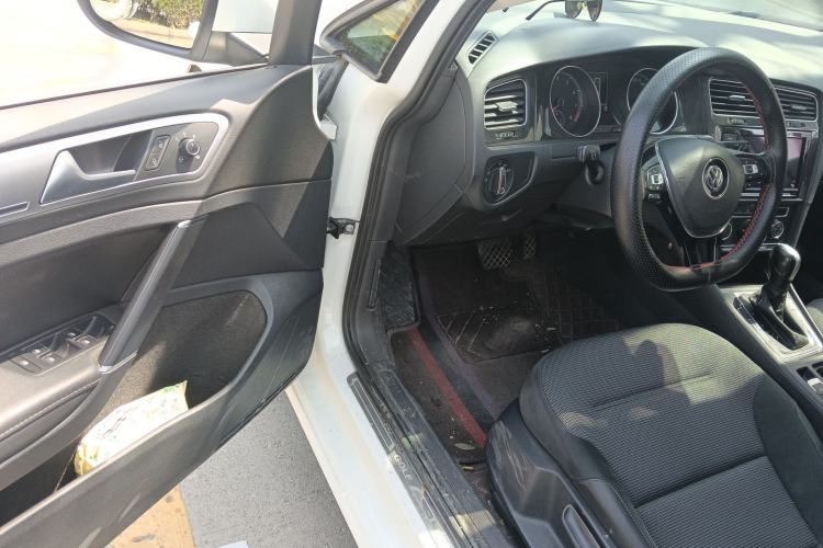 Used Volkswagen Golf 2019 280TSI DSG Comfort Version China VI Standard
