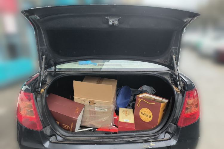 Used Bestune B50 2012 1.6L manual sunroof version