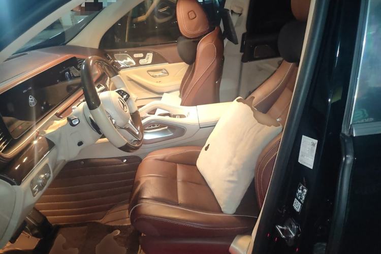 Used Mercedes-Benz Maybach GLS 2022 GLS 480 4MATIC Left Front Seat