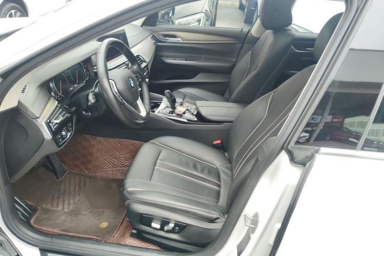 Used BMW 6 Series GT 2018 630i Luxury Design Package Left Front Seat