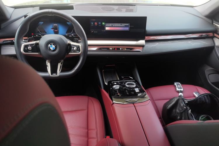 Used BMW 5 Series 2025 530Li Luxury Edition M Sport Package
