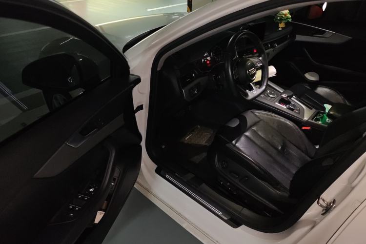 Used Audi A4L 2018 30th Anniversary Edition 40 TFSI Trendy Model
