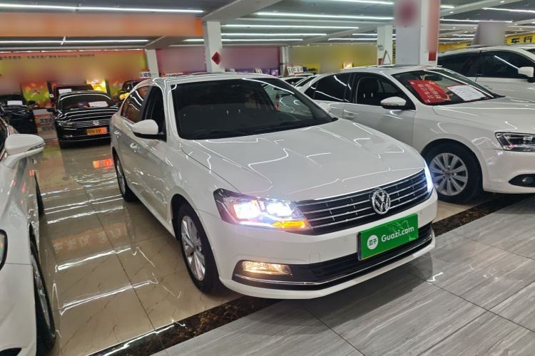 Used Volkswagen Lavida 2017 1.6L Automatic Comfort Edition
