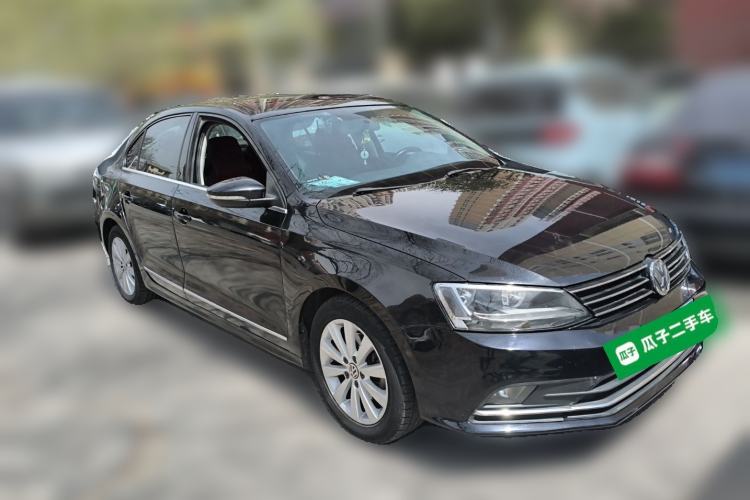 Used Volkswagen Sagitar 2015 230TSI Automatic Comfort Version
