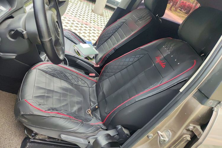 Used Volkswagen Jetta 2015 1.6L Manual Fashion Edition Left Front Seat