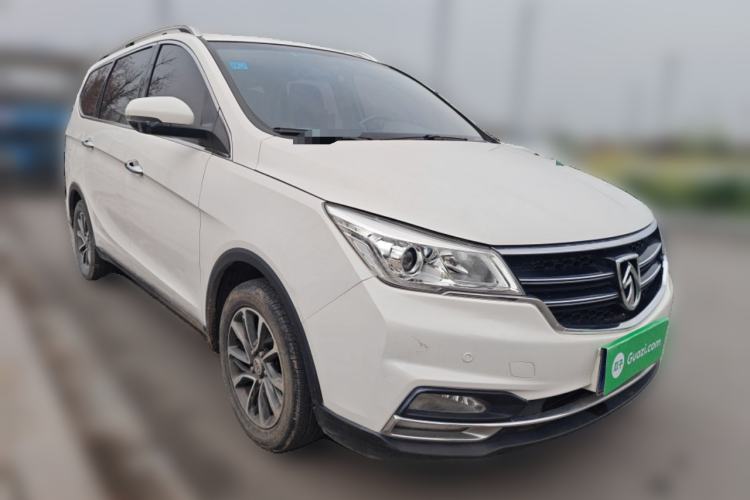 Used Baojun 730 2017 1.5T Manual Style 7 Seats China V